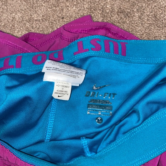 Nike Dri-Fit Running Athletic Shorts - Picture 3 of 3